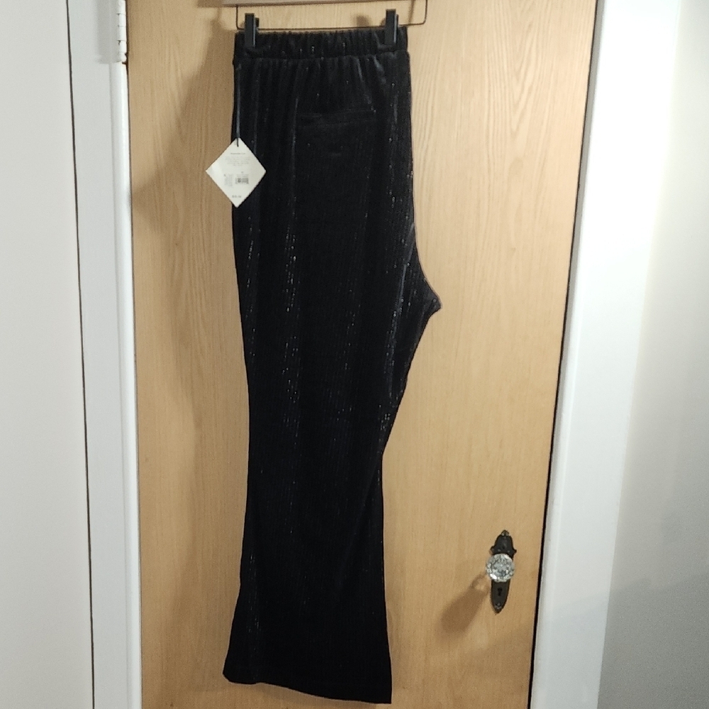 Ava & Viv Black Wide Leg Pants